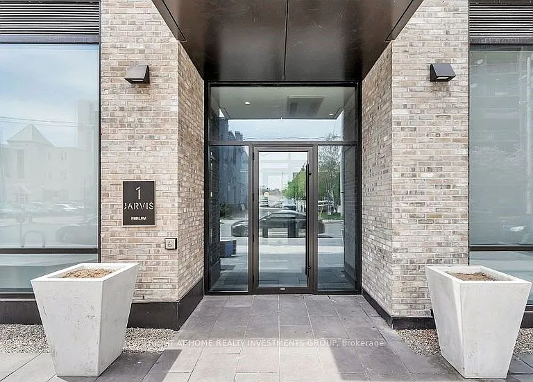 1 Jarvis St #401 — Photo 3