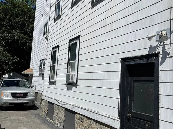 255 Pleasant St #2, Winthrop, MA 02152