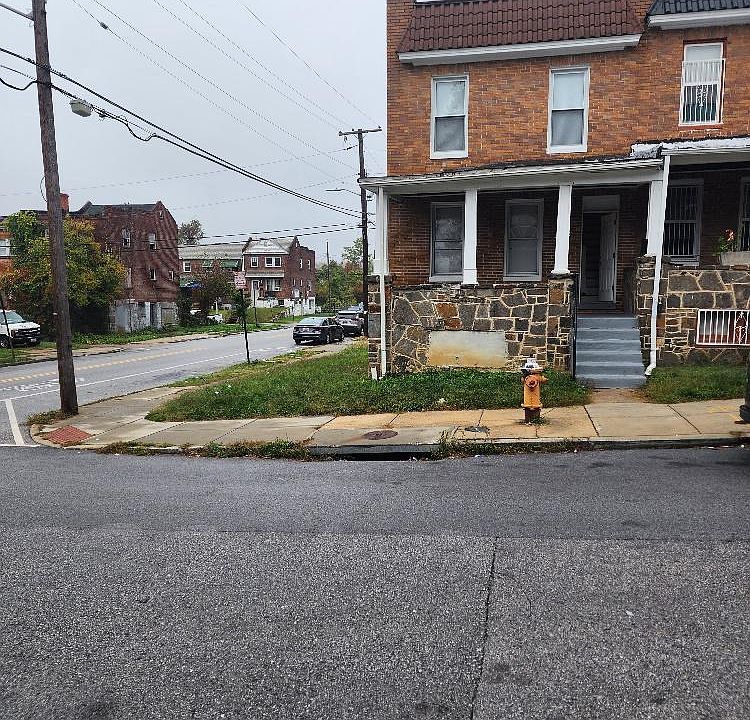 1st image of 2 N Ellamont St