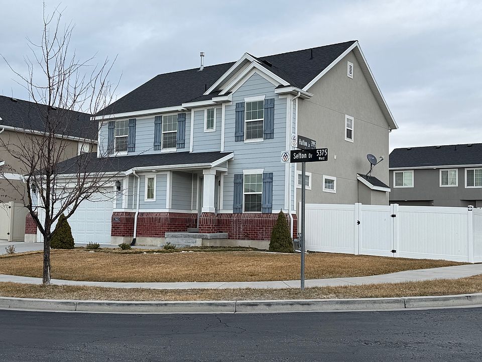 1st image of 2983 S Sefton Dr