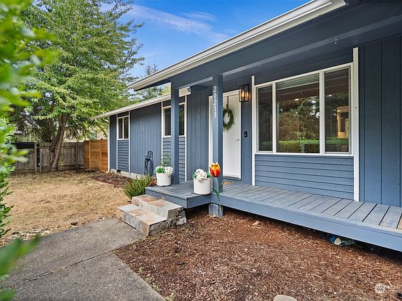 4th image of 20213 53rd Avenue Ct E