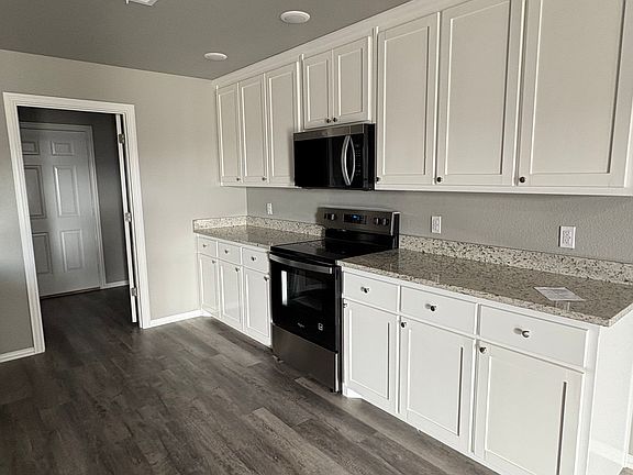 2nd image of 323 N 2nd Ave #323