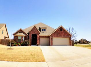 3895 Baltic St, Springdale, AR 72762