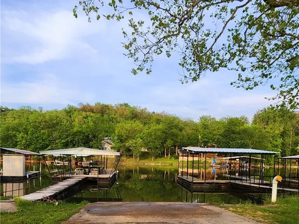 1489 Dodds Camp Rd, Climax Springs, MO 65324
