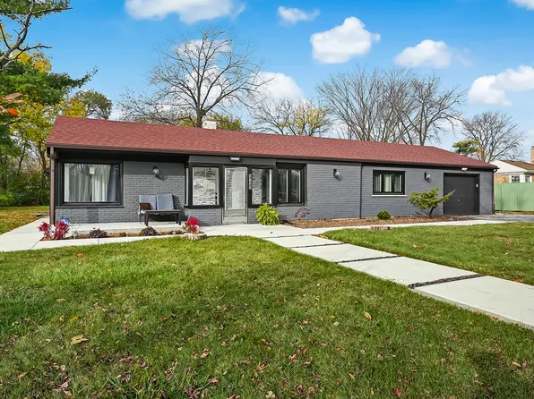 5730 S Kensington Ave, Countryside, IL 60525