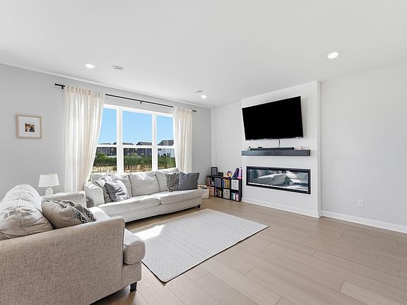 5th image of 11493 82nd St NE