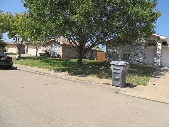 5th image of 9404 Sassafras Dr