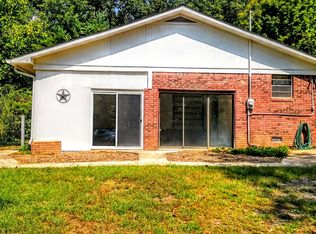 227 Payne Rd, Brasstown, NC 28902