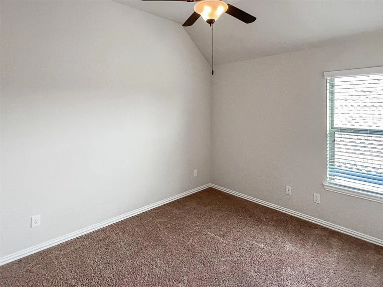 25310 Evergreen Bend Dr — Photo 31