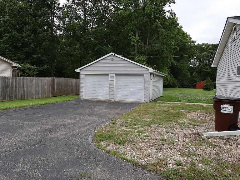549 S Gum St — Photo 3