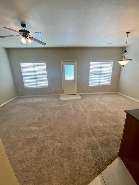 2 bed, 2.5 bath, 1100 sqft, $1,350 — Photo 4