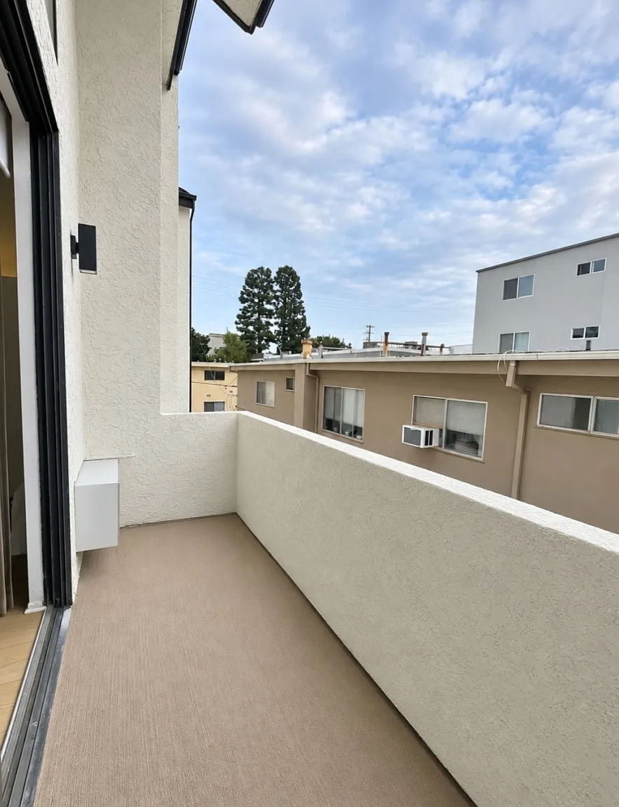 3 bed, 2.0 bath, $4,500 — Photo 4