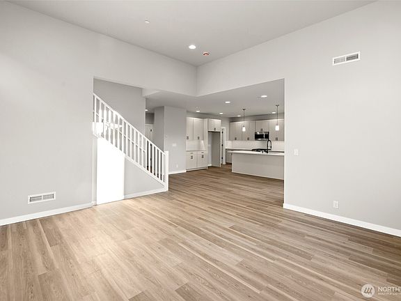 4th image of 13925 178th Street E #56