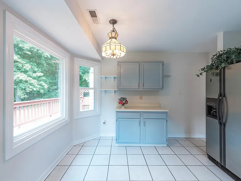12922 Copperas Ln — Photo 3