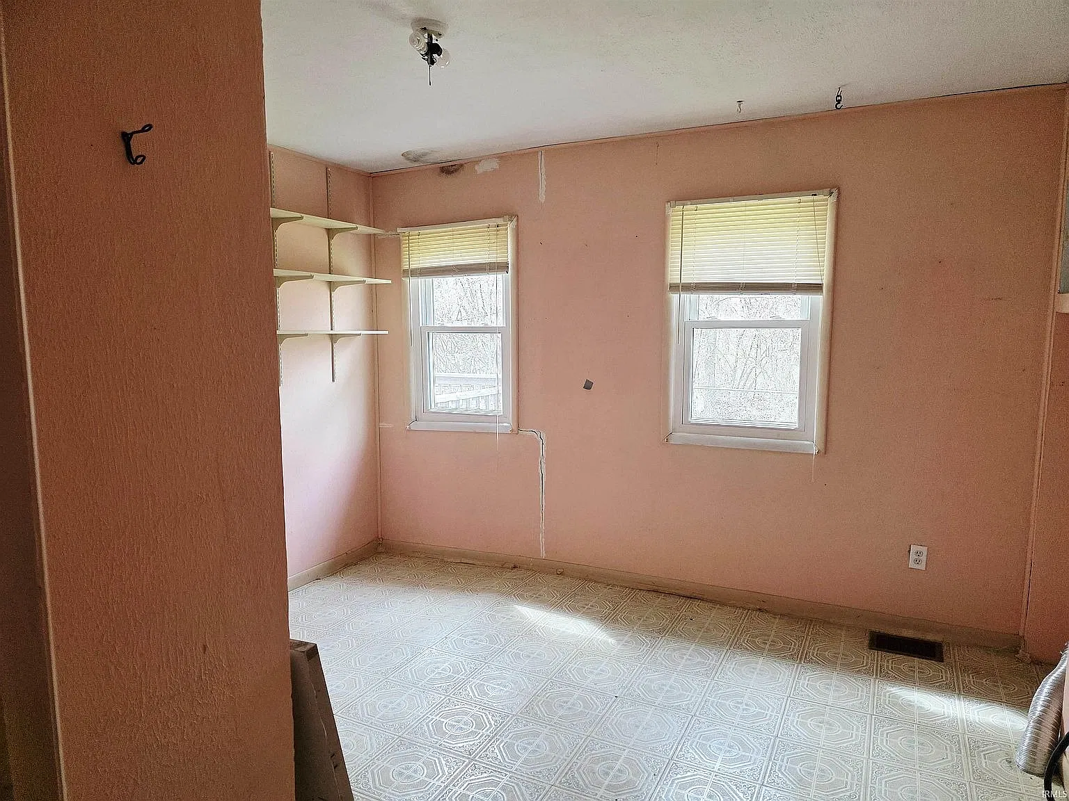 Popp Road Cottage — Photo 2