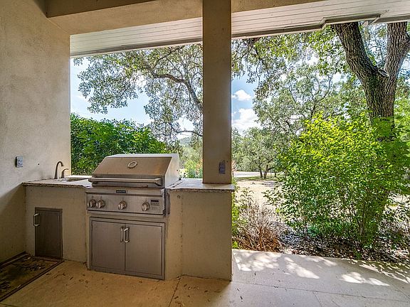 4th image of 2614 E Ramblewood St