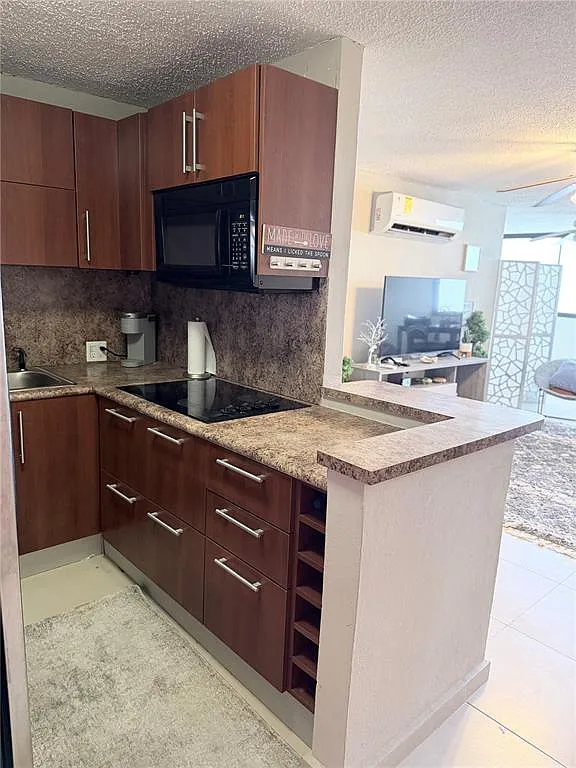 1 bed, 1.0 bath, 750 sqft, $1,900 — Photo 3