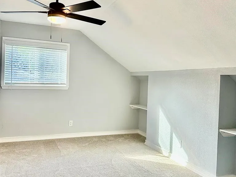 10615 Piping Rock Ln — Photo 13