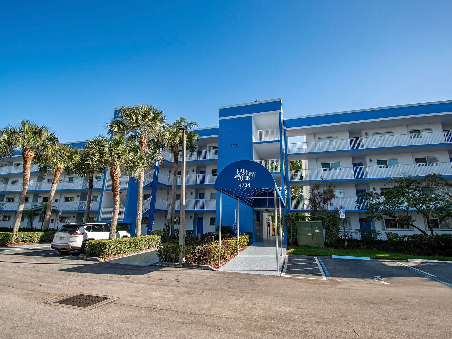 4734 Lucerne Lakes Boulevard E #301