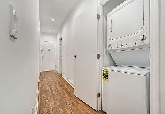 5th image of 304 E 83rd St APT 2C