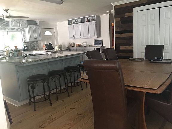 4th image of 8544 Pensacola Ave