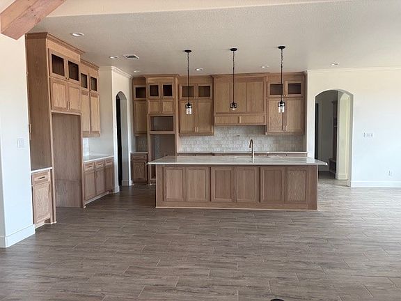 3rd image of 167 Daggett Dr
