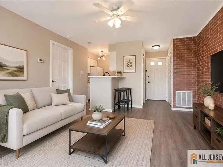 17 Lear Ct — Photo 6