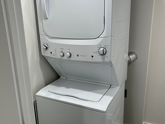 5th image of 168 Chemung St APT 201