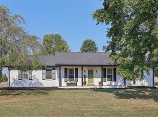 1174 Timberwood Dr, Gallatin, TN 37066