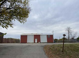 8613 W Calumet Rd, Milwaukee, WI 53224