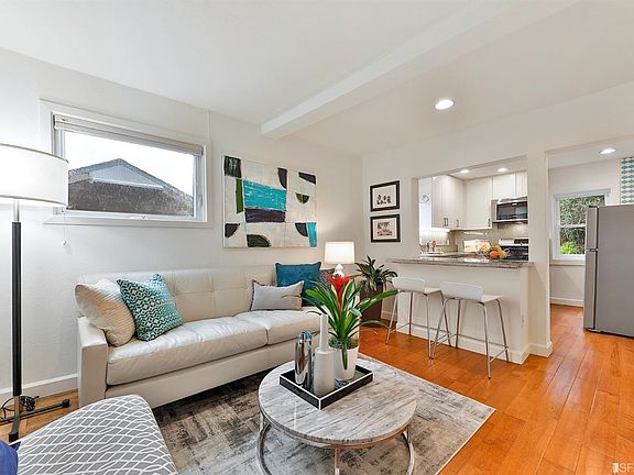 3rd image of 208 States St APT 4
