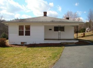 231 Chestnut Dr, Boone, NC 28607