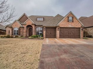 5740 S Chanberry Ln, Rogers, AR 72758
