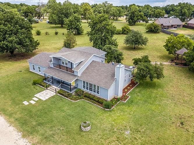 1st image of 150 Greenhill Dr