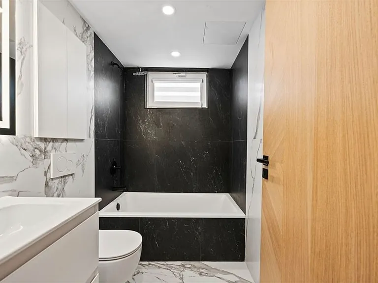 1854 Dorchester Ave #303 — Photo 4