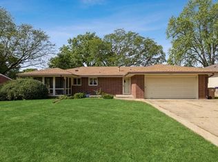 2008 74th St, Windsor Heights, IA 50324