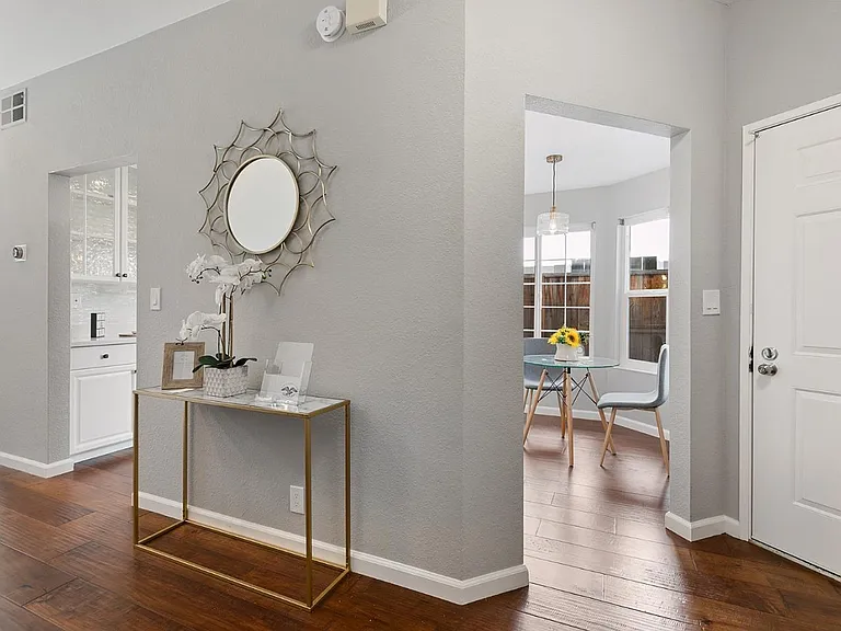 4880 Creekwood Dr — Photo 8