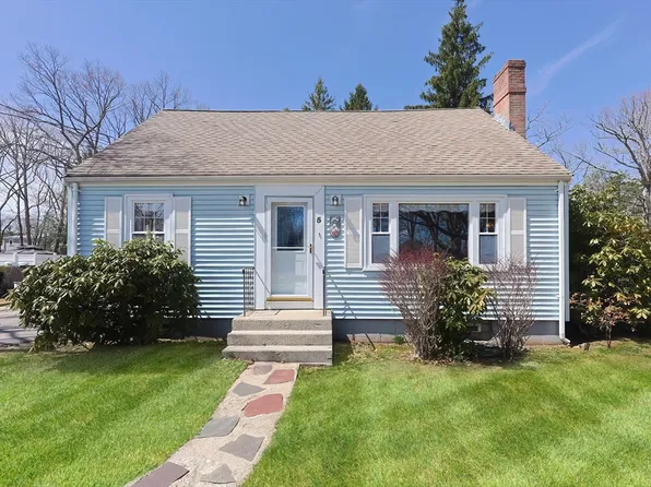 5 Philip Ln, Foxboro, MA 02035