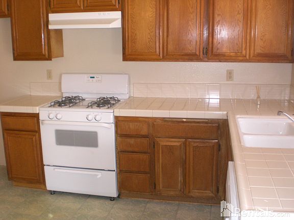 2nd image of 25685 Ericson Dr