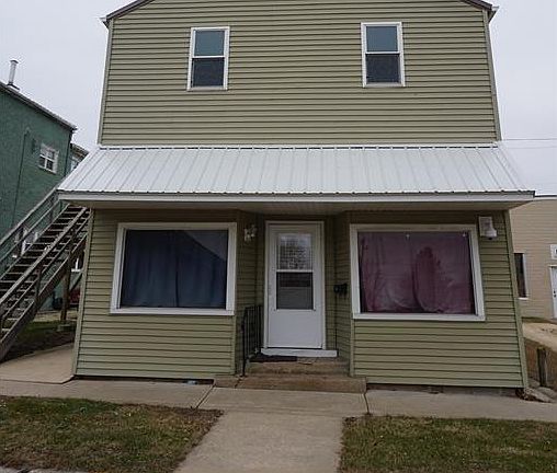 2nd image of 125 N Sycamore St