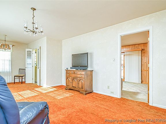 3rd image of 801 Glensford Dr