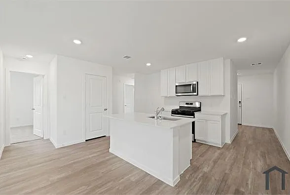 3045 Brizzo Beach Ln — Photo 7