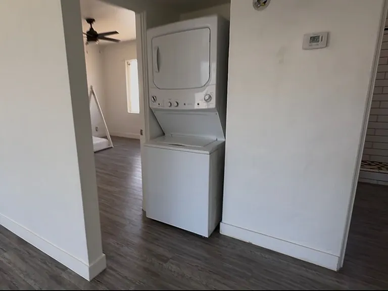 Adeila Apartments — Photo 11
