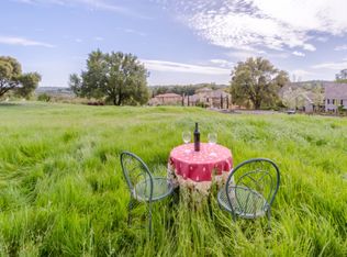 2520 Vineyard Dr, Auburn, CA 95603