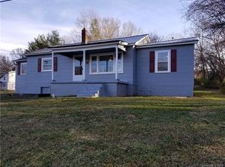 3515 14th Avenue Dr SW, Hickory, NC 28602