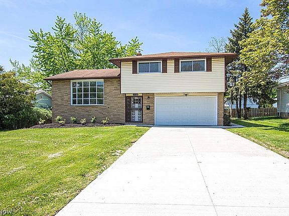 3rd image of 5668 Carlton Dr