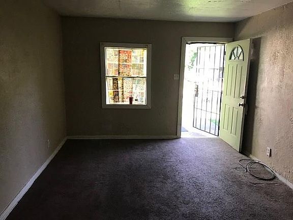 3rd image of 3021 N Temple Ave