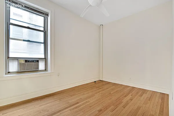 Sold by Sotheby's International Realty | media 7