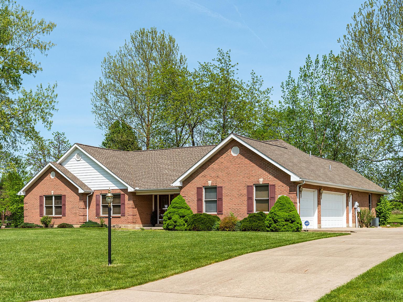 1460 Graceland Dr, Fairborn, OH 45324 Zillow