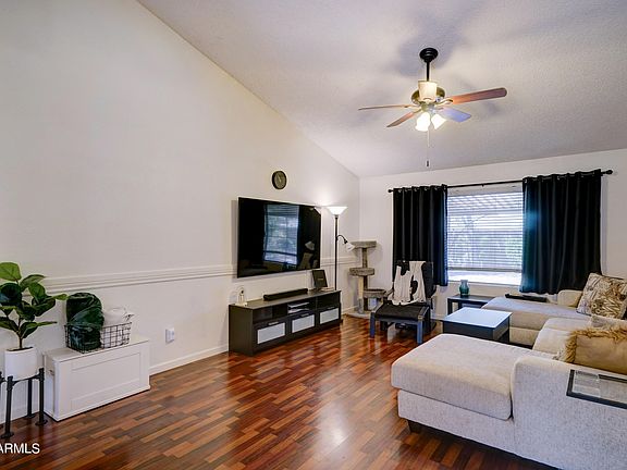 4th image of 1626 N TEMPLE Street